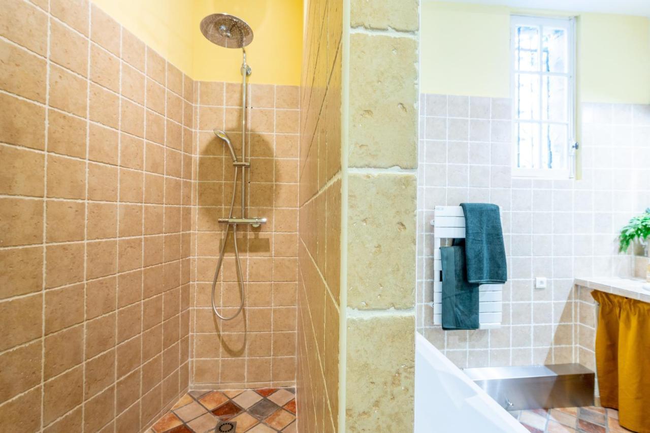 Place Du Palais Des Papes 3 Chambres Parking Climatisation 3 Salles De Bain アヴィニョン エクステリア 写真