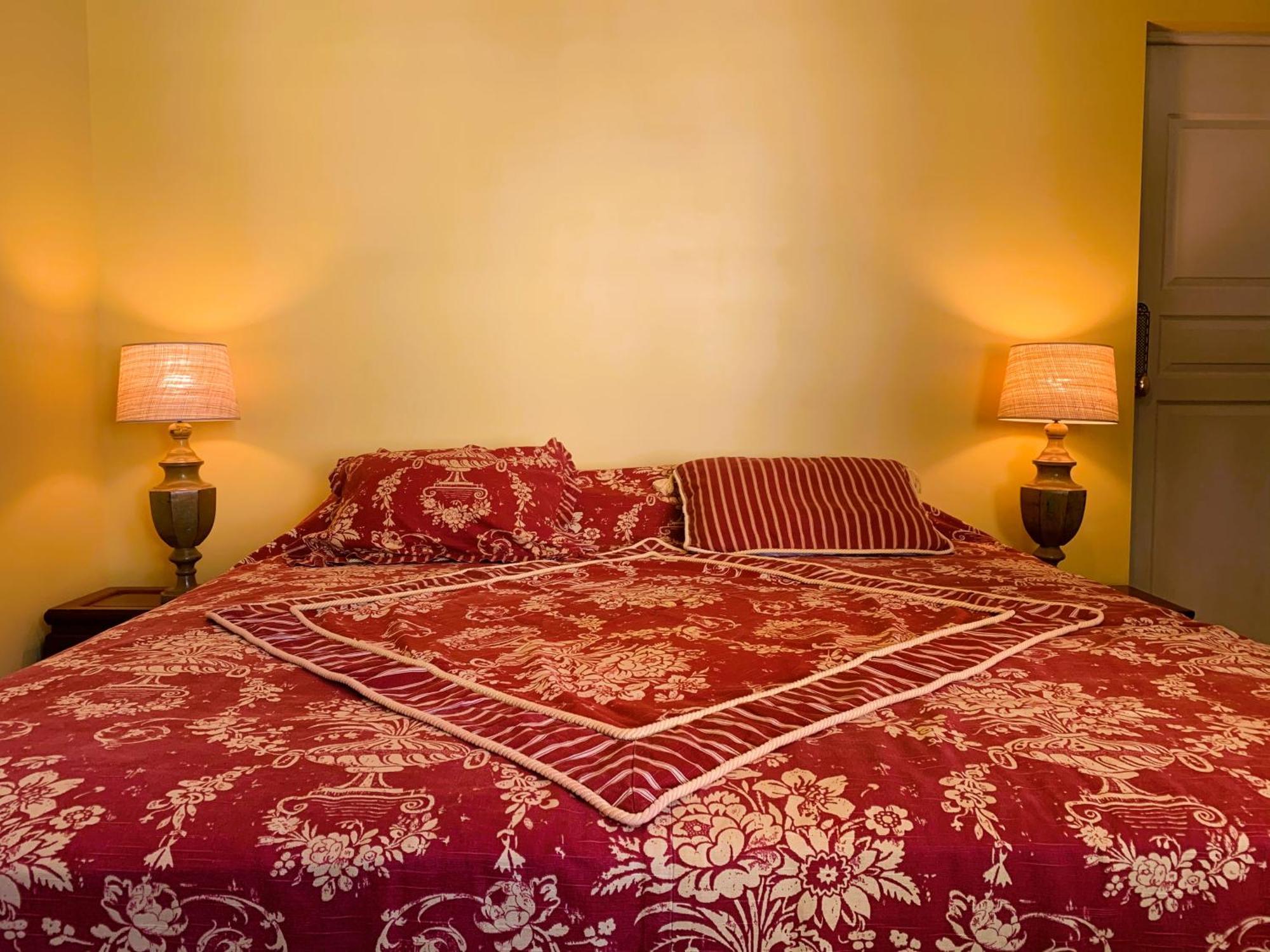 Place Du Palais Des Papes 3 Chambres Parking Climatisation 3 Salles De Bain アヴィニョン エクステリア 写真